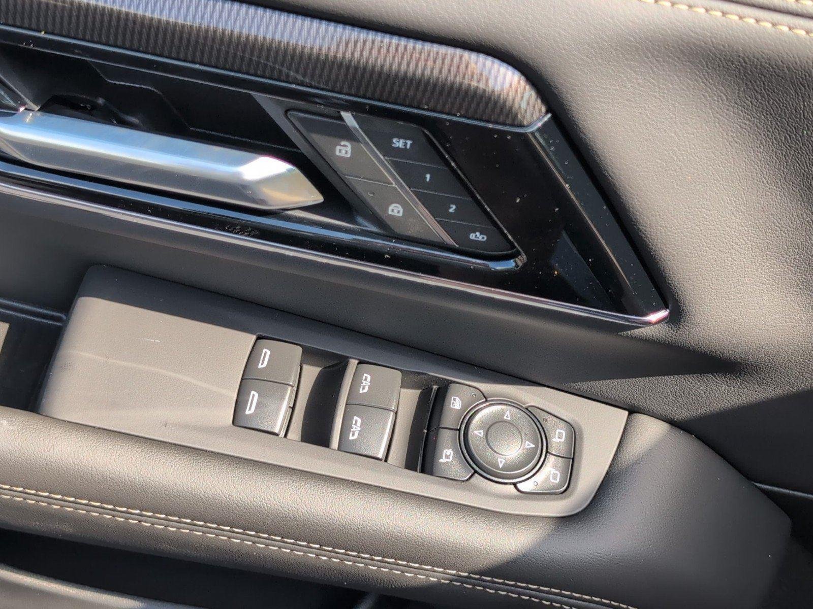 New 2026 Sterling Metallic GMC Elevation image 21