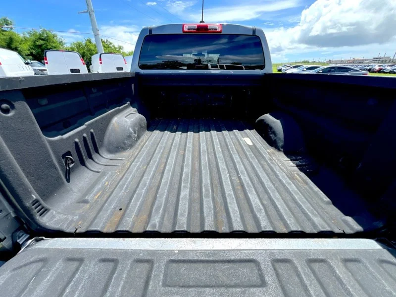 Used 2021 STEEL METALLIC GMC 2WD Elevation Standard image 14