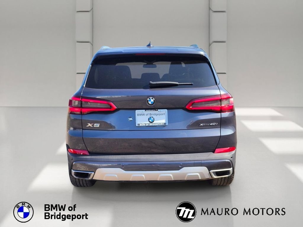Used 2019 Gray BMW xDrive40i image 5
