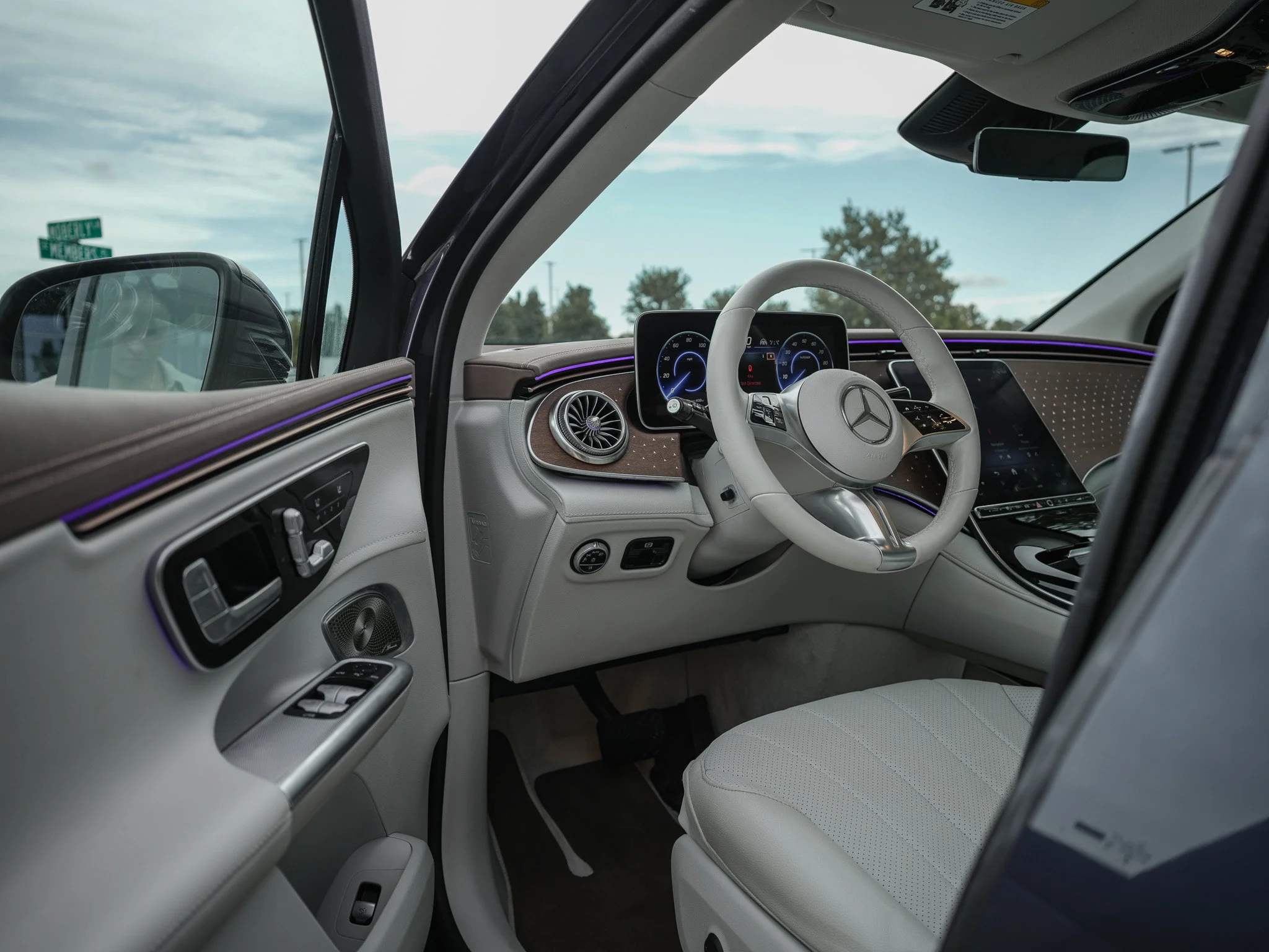Certified Used 2023 Twilight Blue Metallic Mercedes-Benz 350 SUV image 15