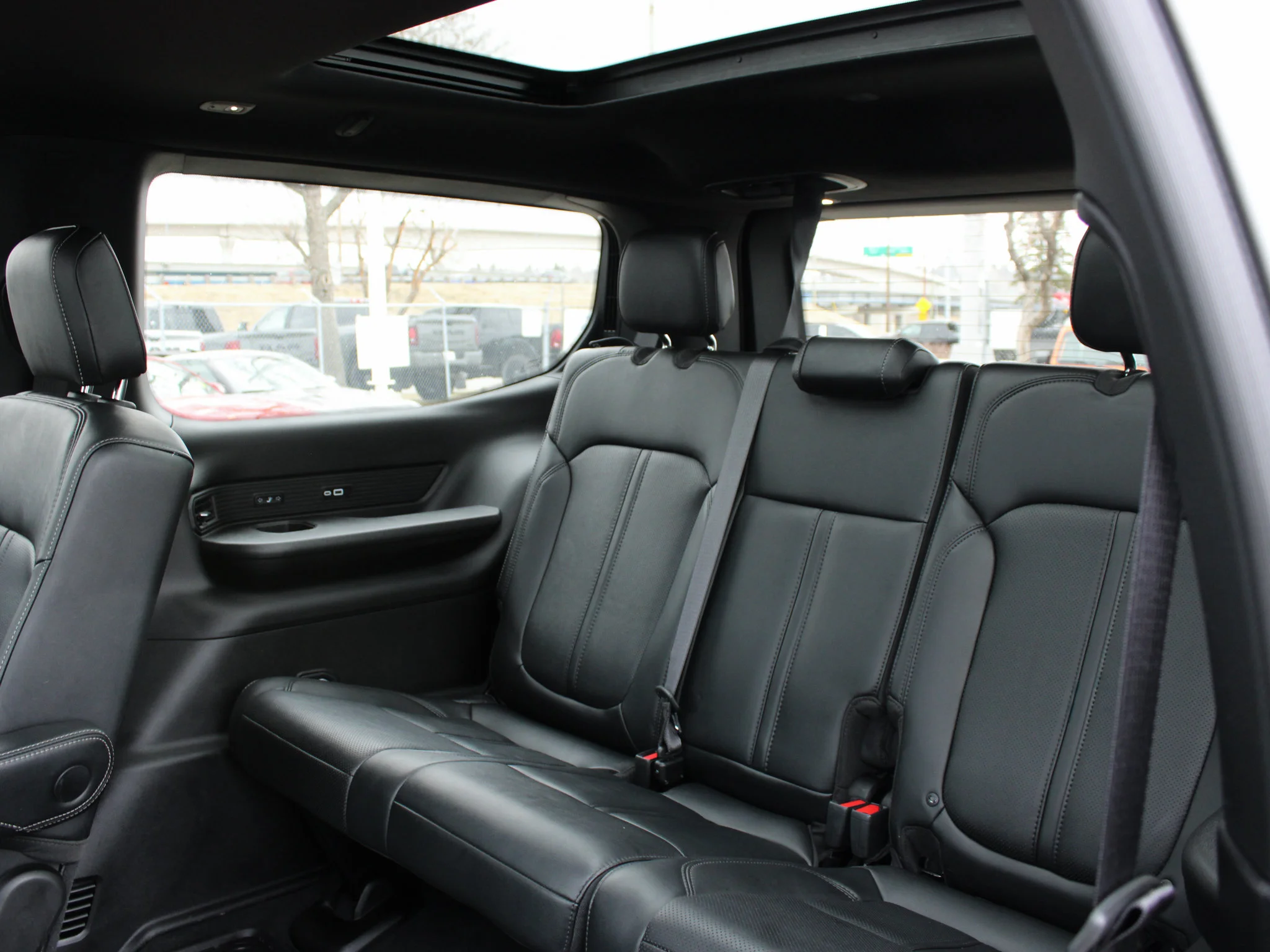 Certified Used 2025 Silver Jeep Series III Super * Twin-Turbo | McIntosh | Head-Up Display | Heated Nappa Leather | Running Boards image 20