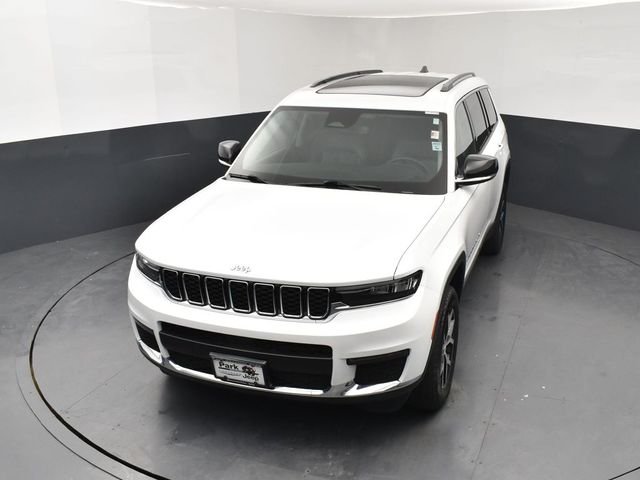 Used 2023 White/off-white Jeep Limited image 14