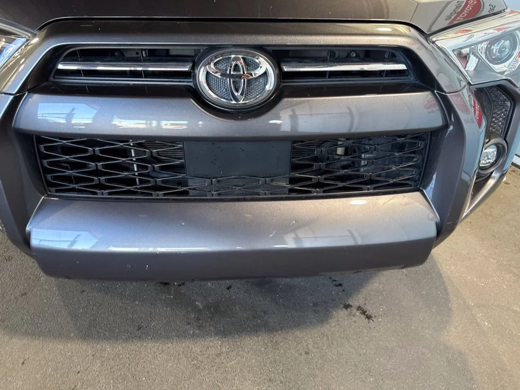 Used 2022 Gray Toyota SR5 image 12