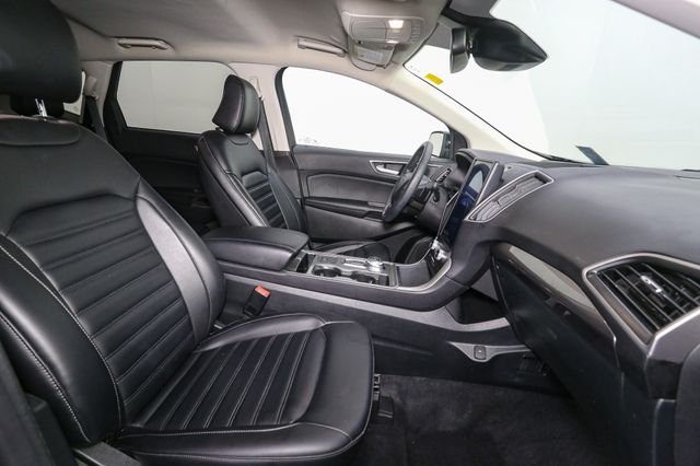Used 2024 Black Ford SEL image 17