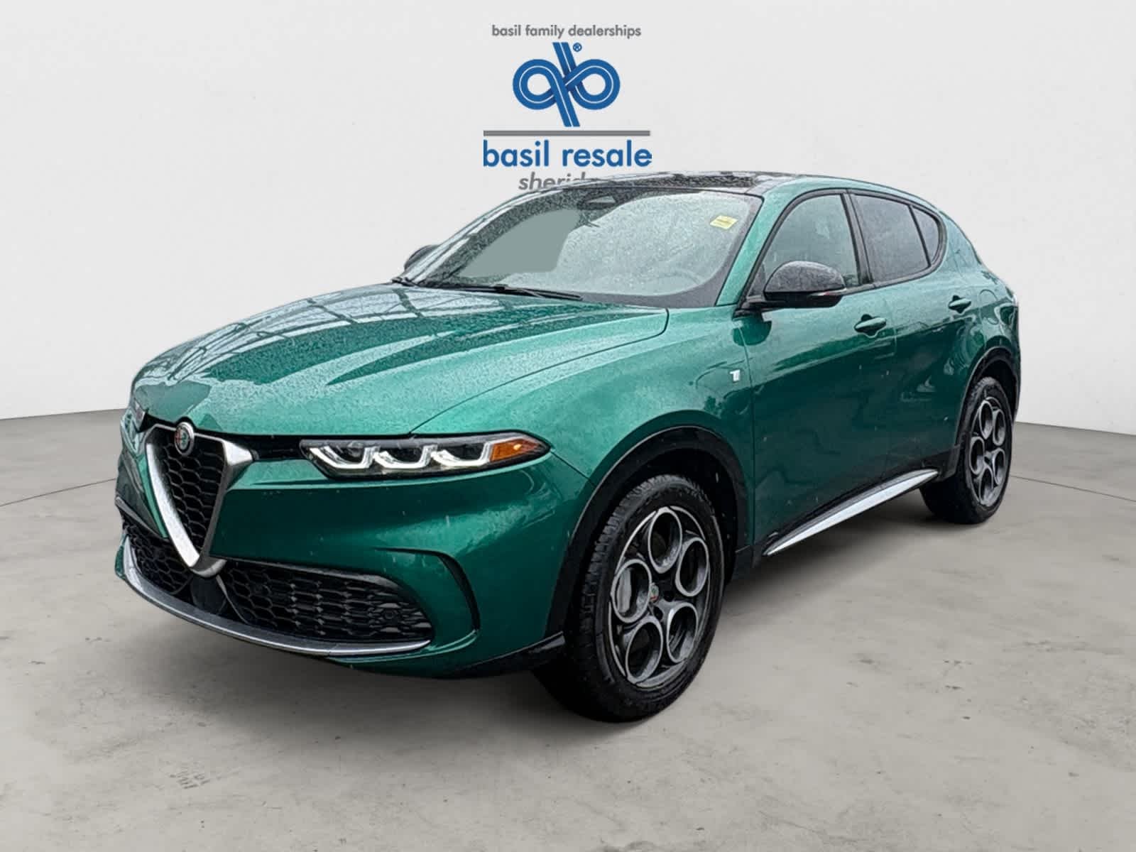 Used 2024 Verde Fangio Tri-Coat Alfa Romeo Ti image 2
