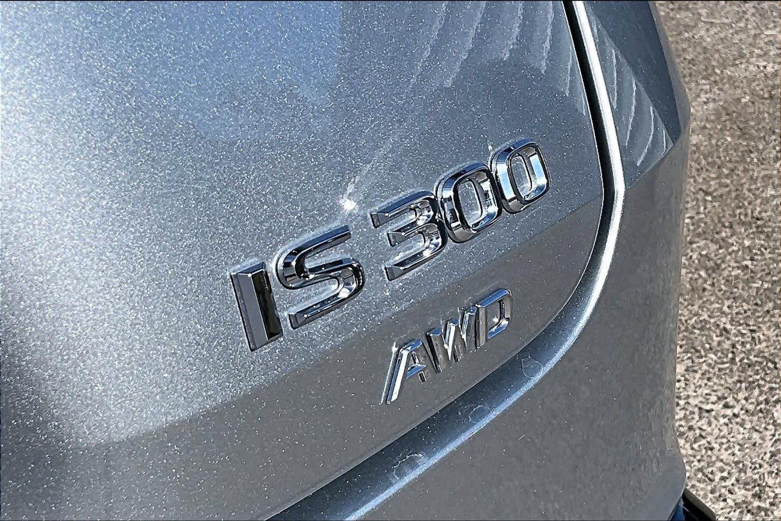 Used 2024 Iridium Lexus F SPORT Design image 9
