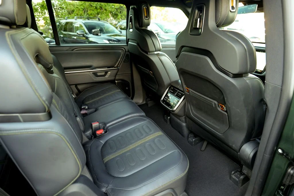 Used 2025 Green Rivian Adventure Dual Motor Standard Pack image 30