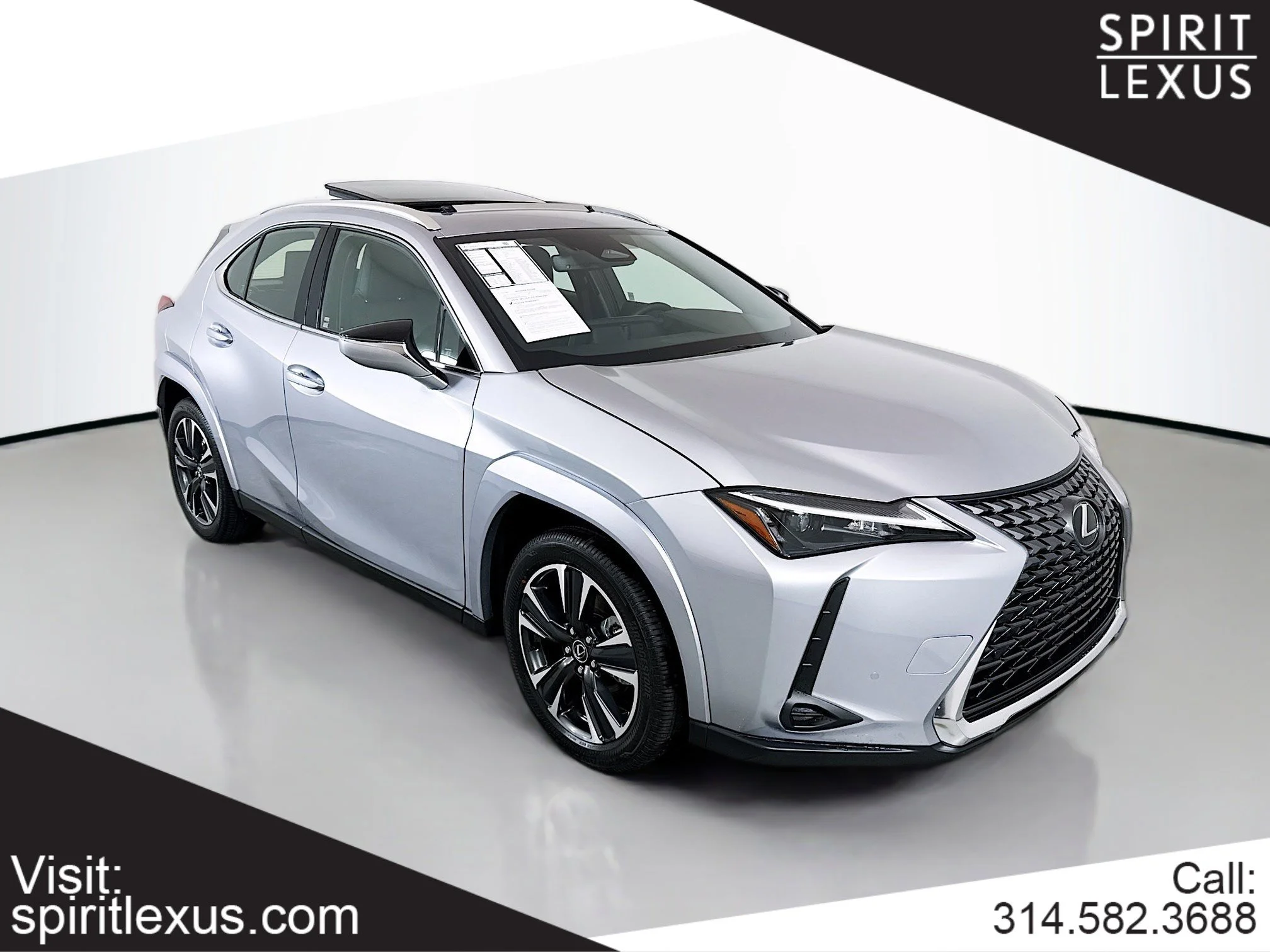 2026 Lexus UX 300h 300h Premium AWD's photo