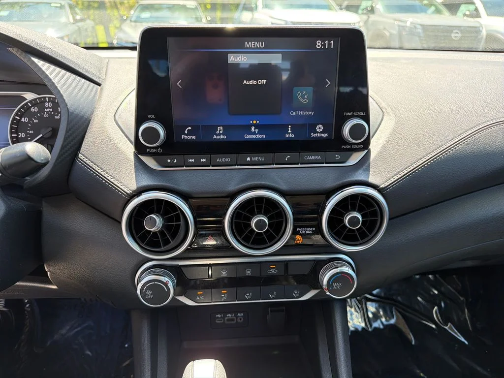 Used 2022 Silver Nissan SV image 27
