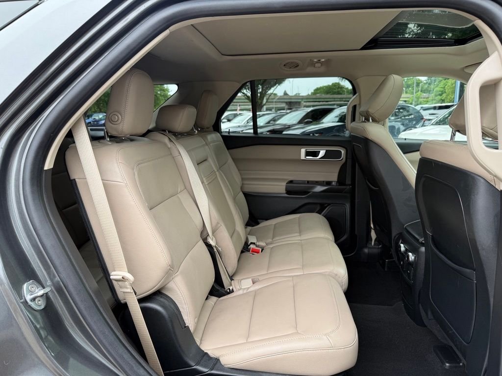 Used 2020 Gray Ford XLT image 32