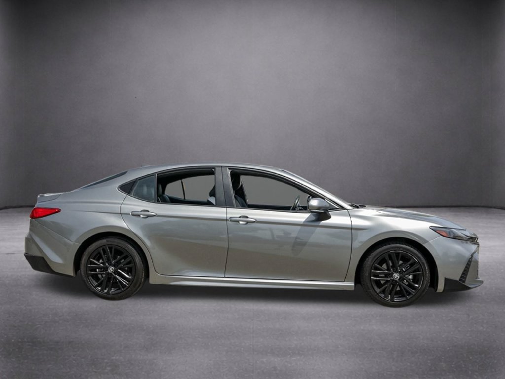 Used 2025  Toyota SE image 2