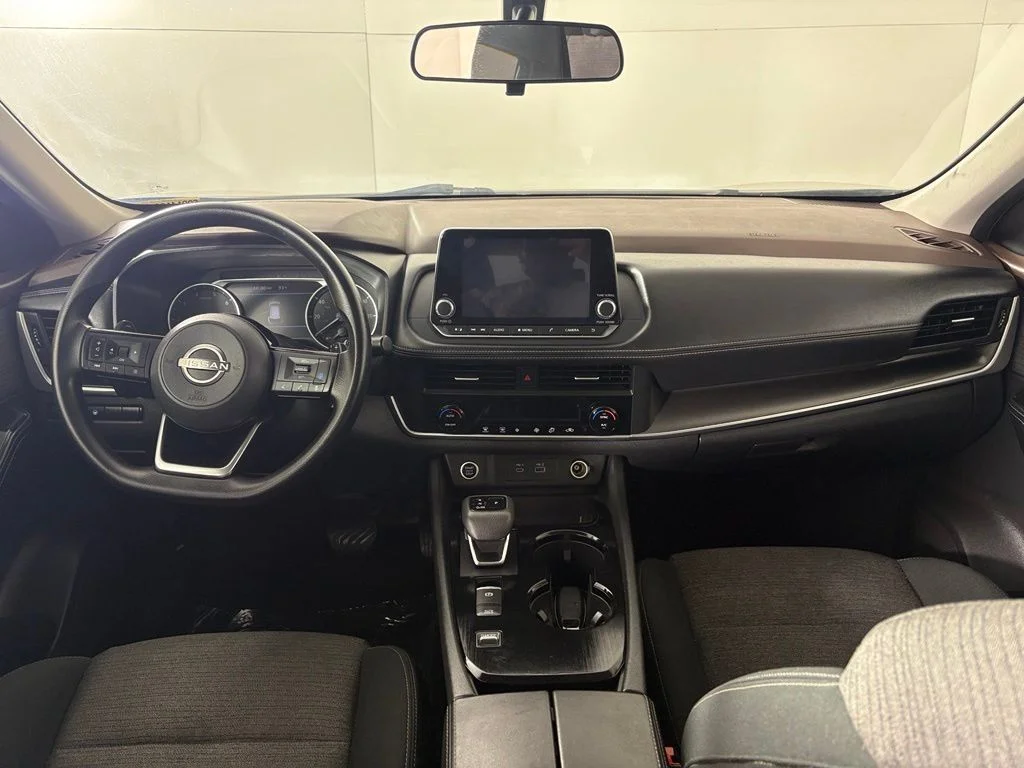 Used 2023 Black Nissan SV image 39