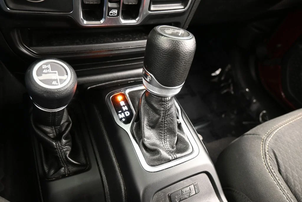 Used 2021 Snazzberry Pearlcoat Jeep Unlimited Sport S image 24
