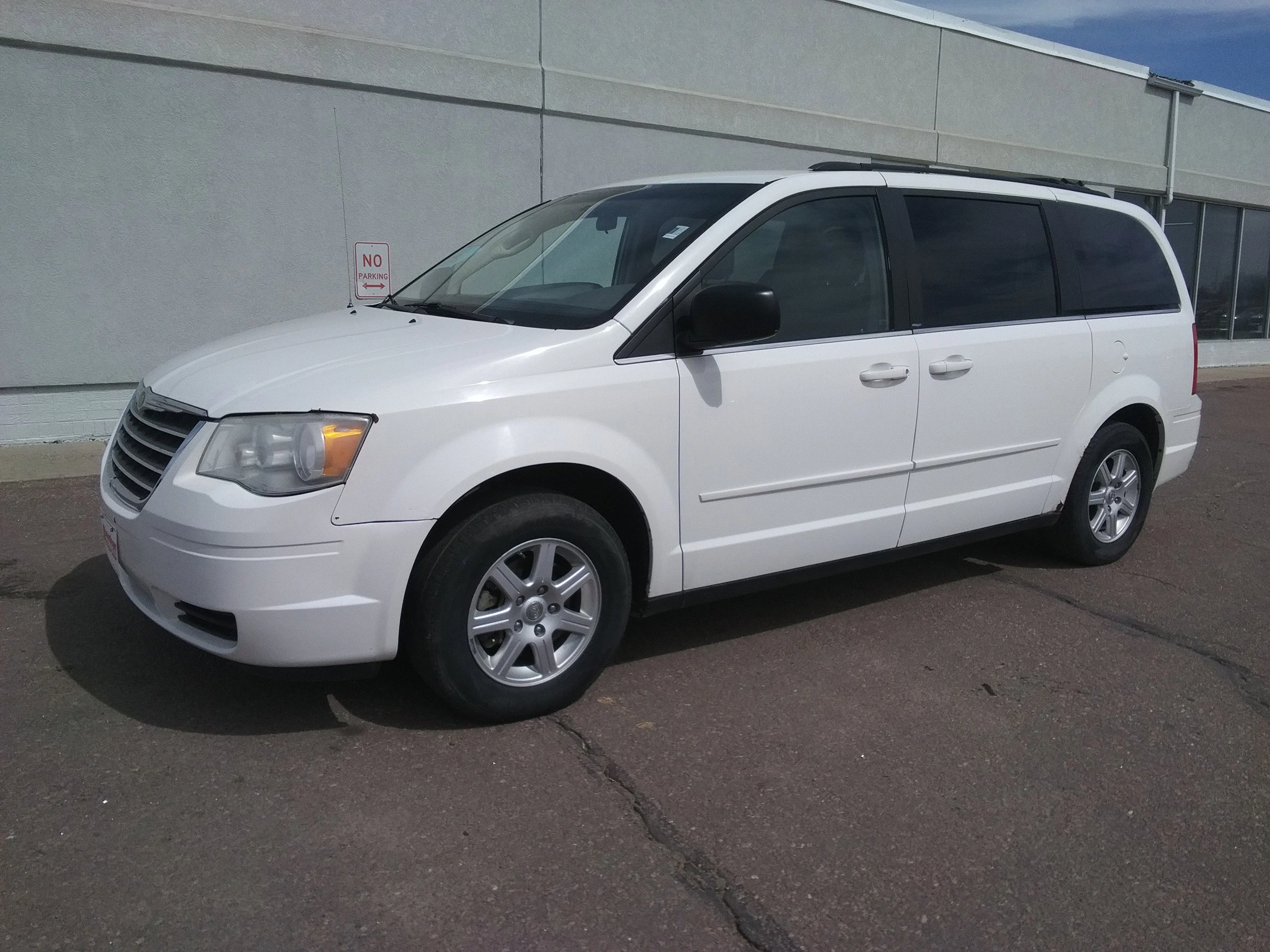Used 2010 Chrysler Town & Country New LX with VIN 2A4RR2D11AR436210 for sale in Aberdeen, SD