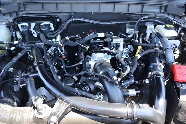 Used 2022 Gray Ford Wildtrak image 15