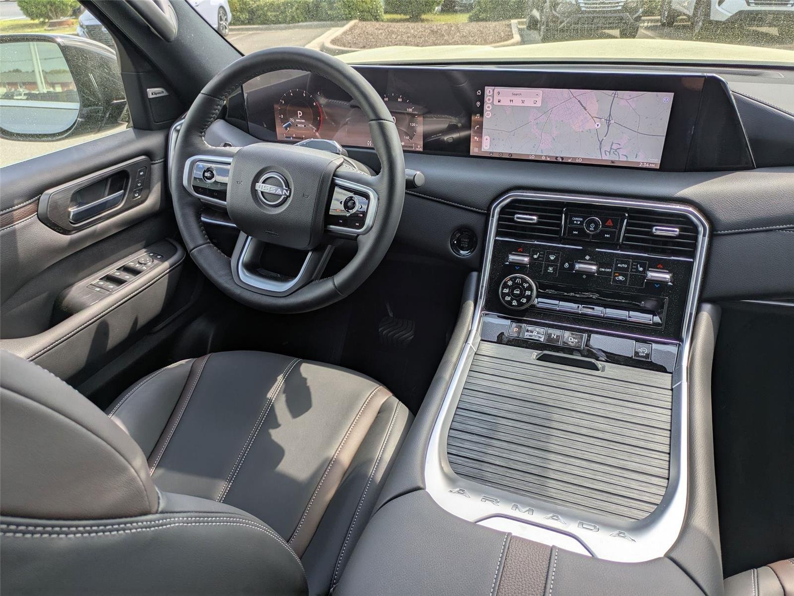 2025 Nissan Armada SL - Photo 28