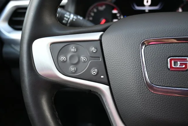 Used 2023 Black GMC SLT image 28