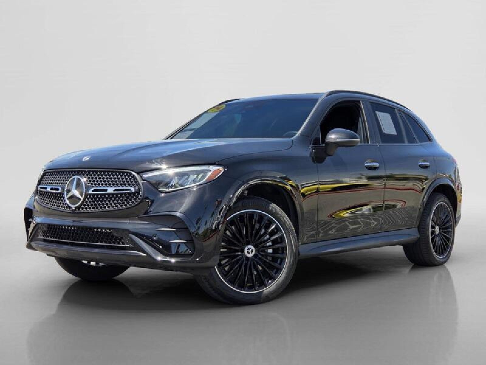 2024 Mercedes-Benz GLC GLC 300's photo
