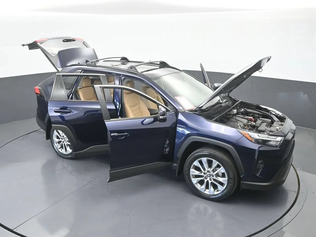 Used 2025 Blueprint Toyota XLE Premium image 71