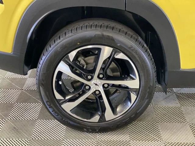 2024 Chevrolet Trax RS - Photo 36