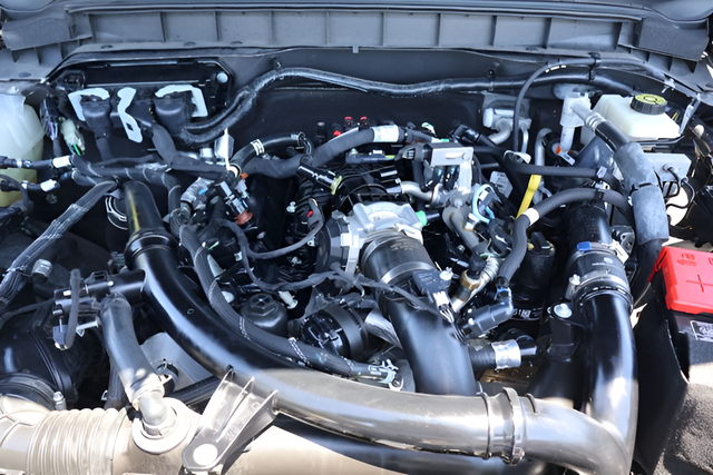 Used 2022 Carbonized Gray Metallic Ford Wildtrak image 15