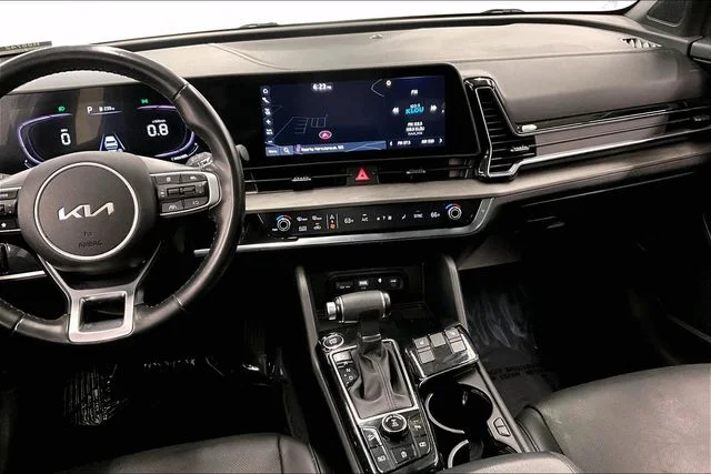 Used 2023 Glacial White Pearl Kia X-Line image 7