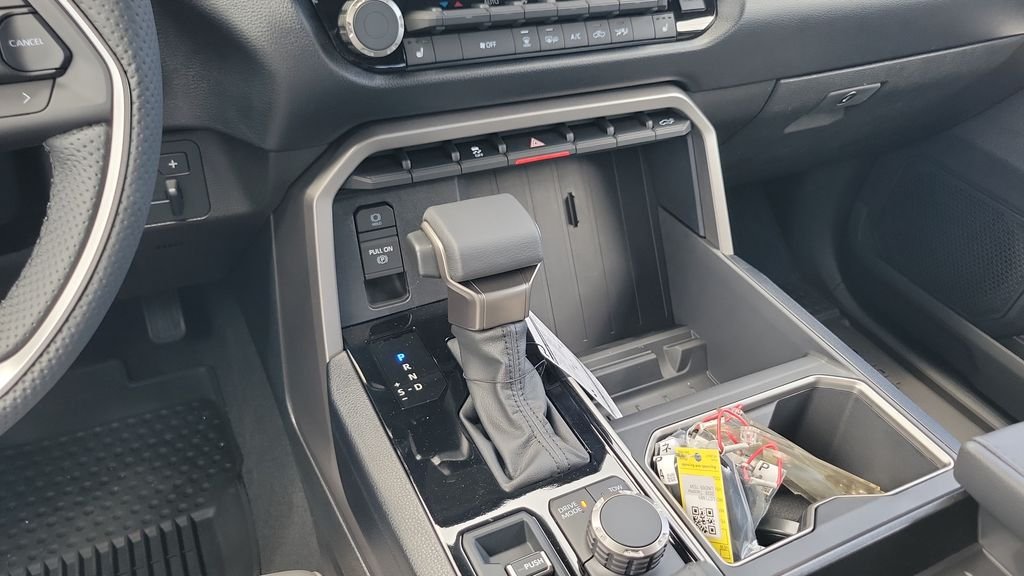 2026 Toyota Tundra SR5 - Photo 15