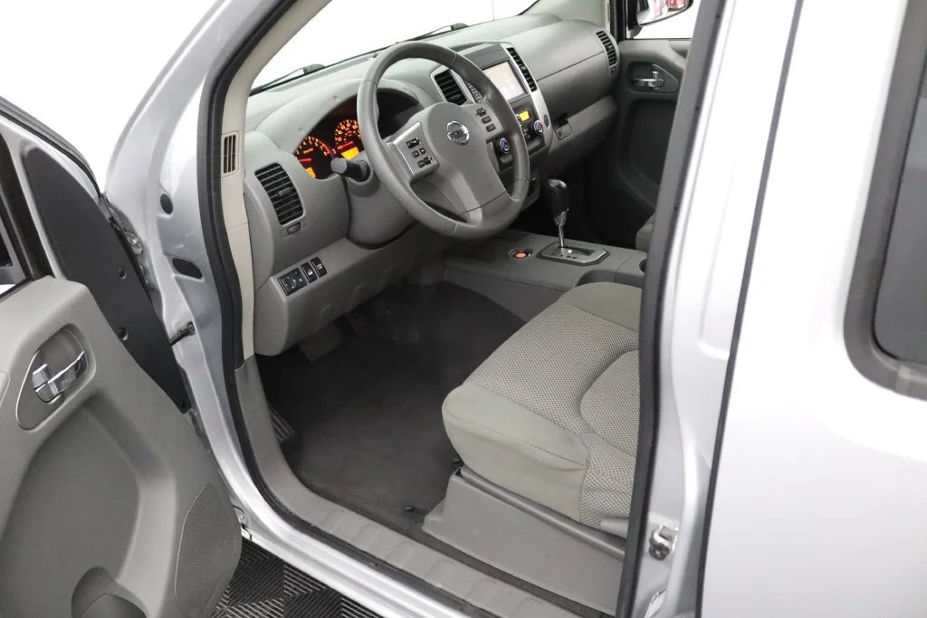 Used 2021 Silver Nissan SV image 18