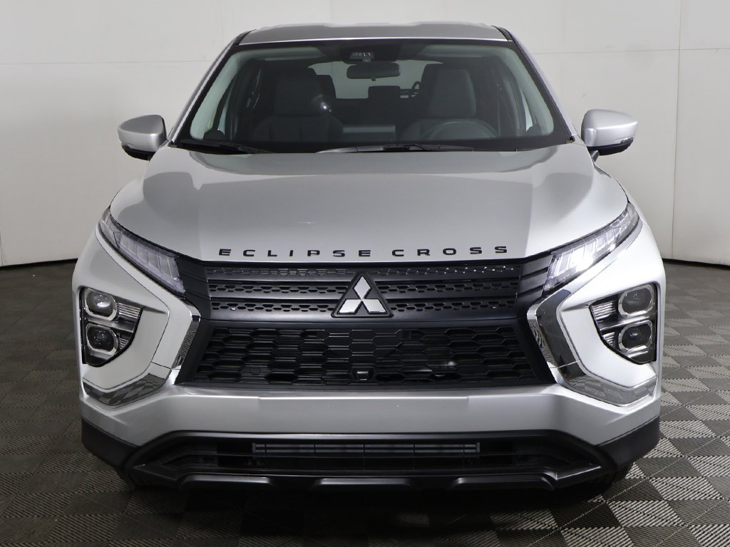 2026 Mitsubishi Eclipse Cross ES photo 2