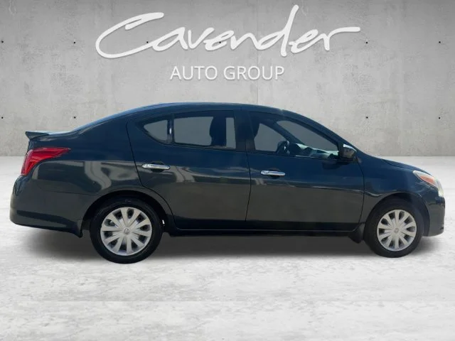Used 2017 Blue Nissan 1.6 SV image 17