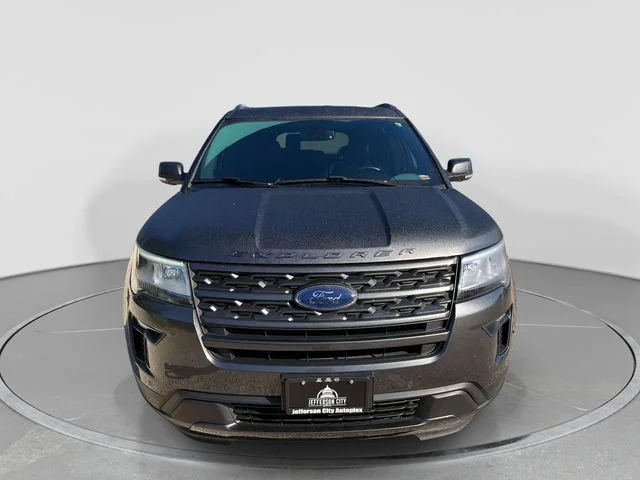Used 2019 Gray Ford XLT image 9