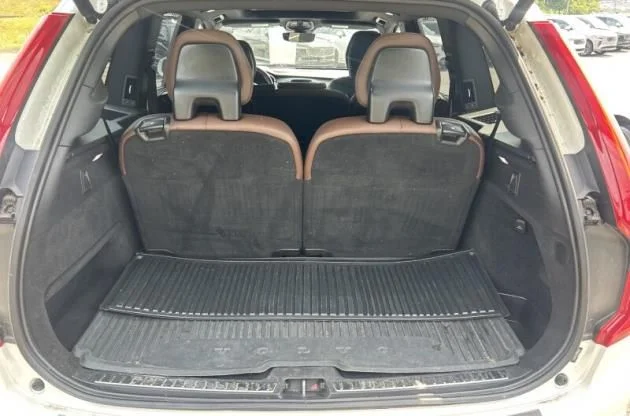 Certified Used 2024 Crystal White Volvo Ultimate image 10