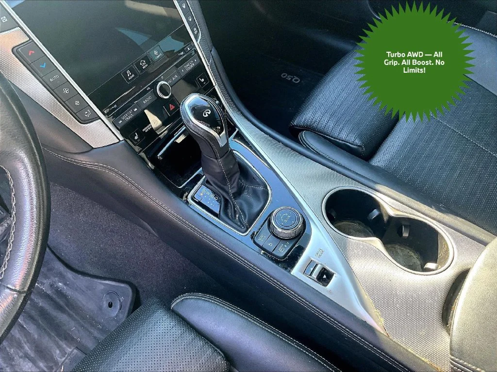 Used 2018 Gray INFINITI Sport image 13