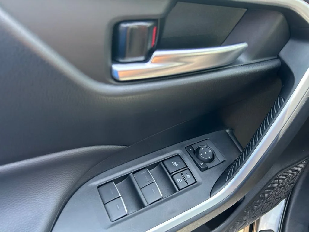 Used 2025 Silver Toyota XLE image 29
