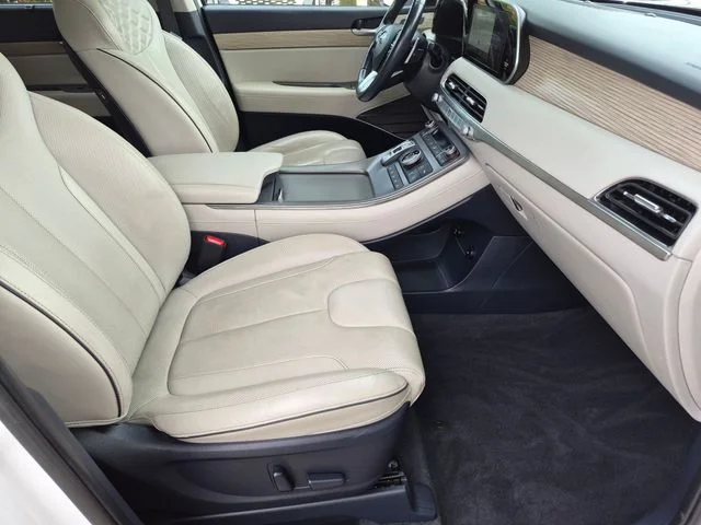 Used 2021 White Hyundai Limited image 31