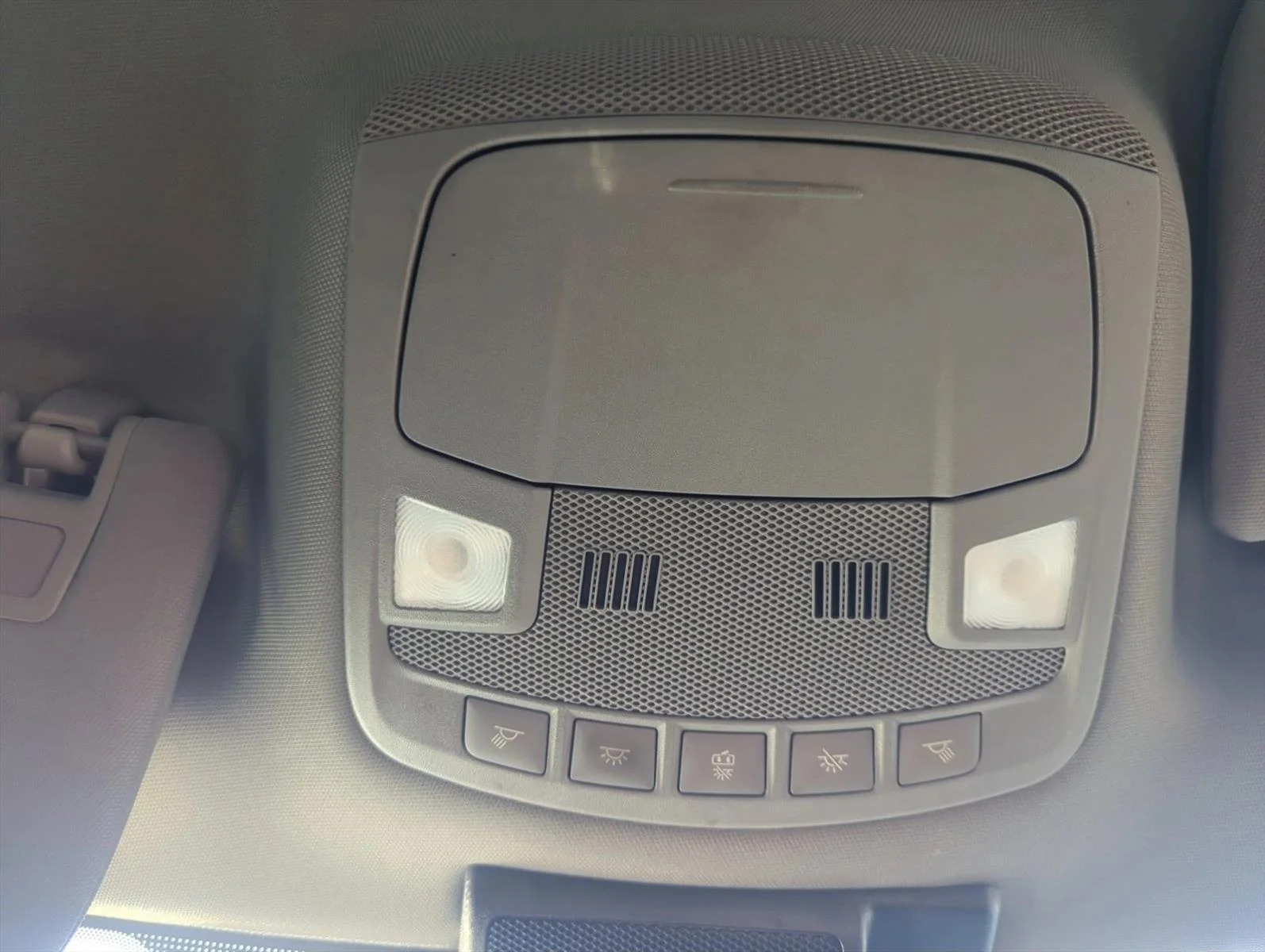 Used 2020 Oxford White Ford XLT image 16
