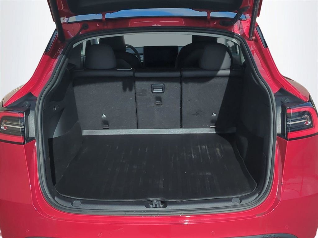 2021 Tesla Model Y Long Range - Photo 14