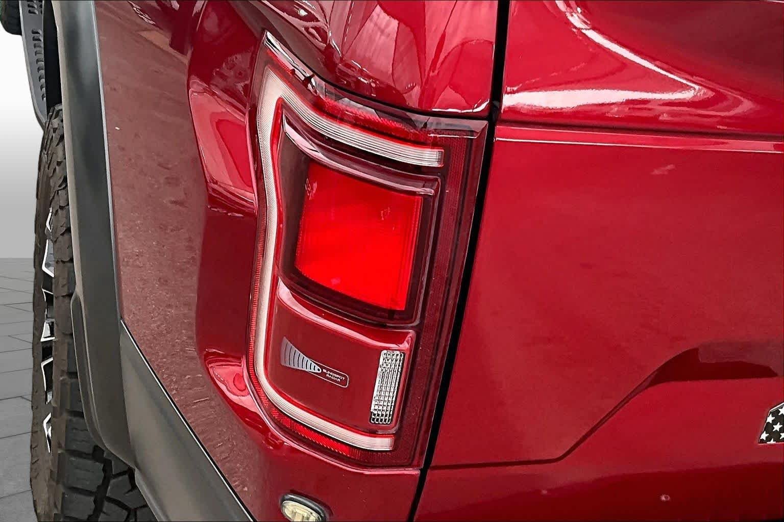 Used 2018 Ruby Red Metallic Tinted Clearcoat Ford Raptor image 29