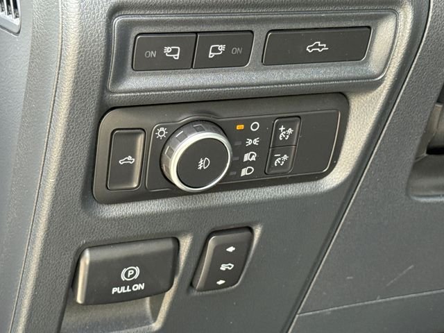 Used 2022 White Ford Tremor image 23