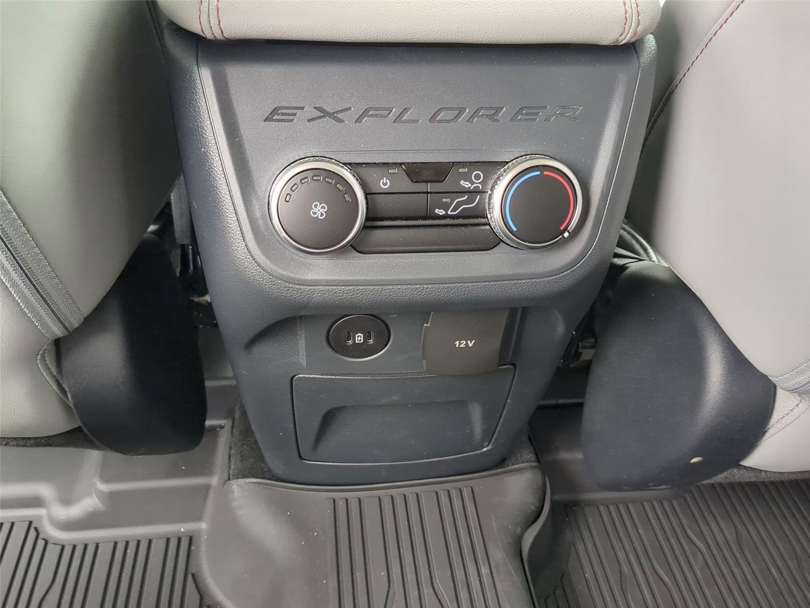 New 2026 Vapor Blue Metallic FORD Active image 33