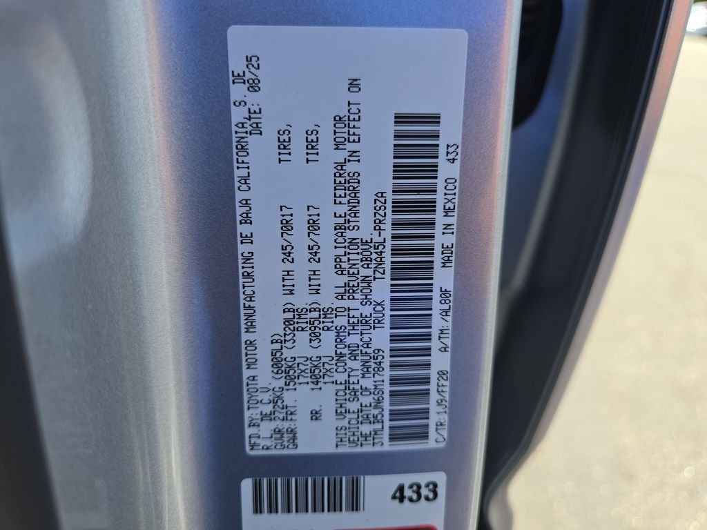 2025 Toyota Tacoma SR5 - Photo 35