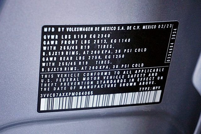 Used 2023 Silver Volkswagen 2.0T SE R-Line Black image 33