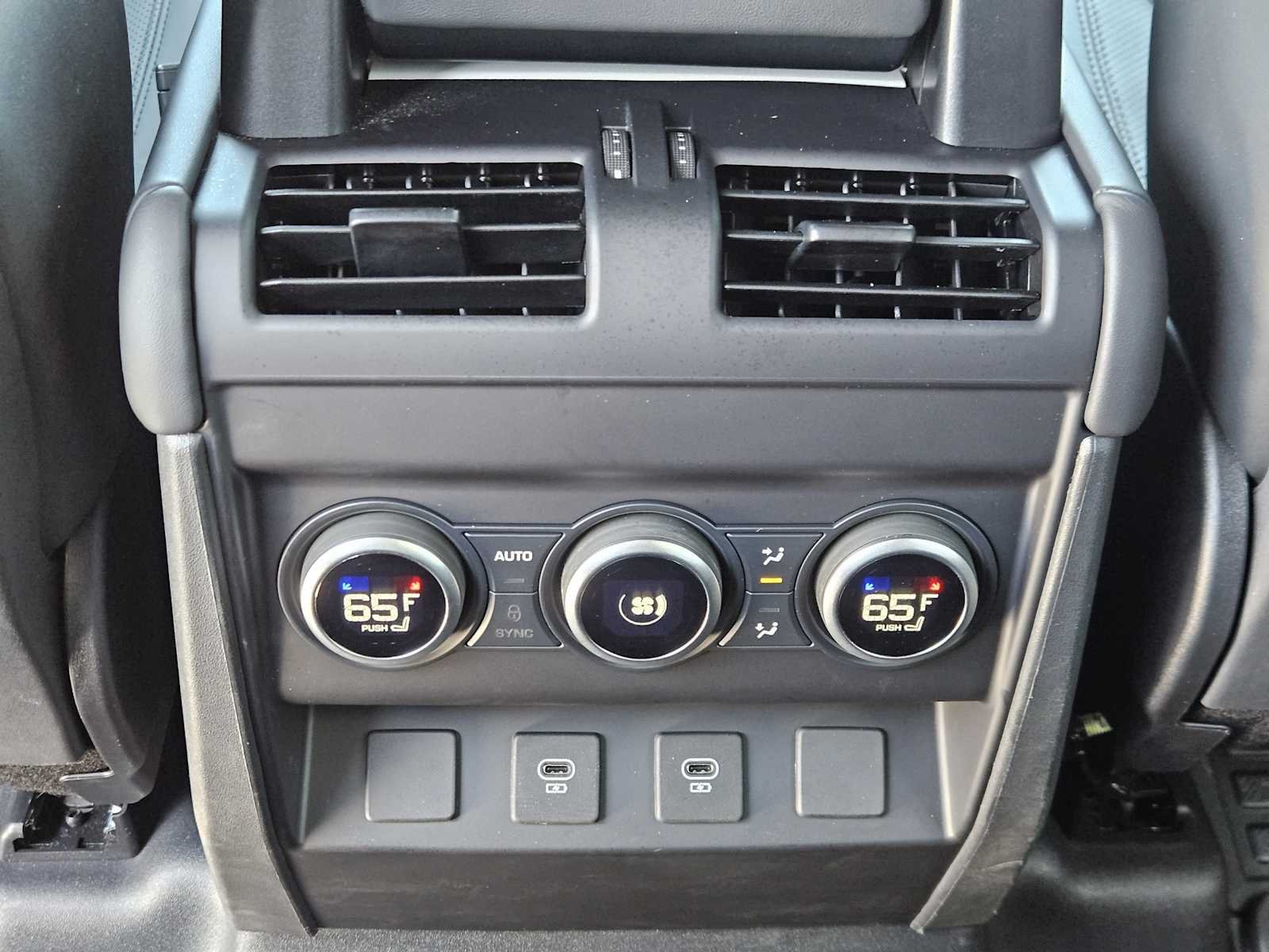 Certified Used 2025 Fuji White Land Rover S image 30