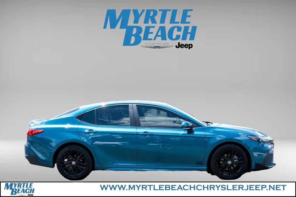 Used 2025 Ocean Toyota SE image 7