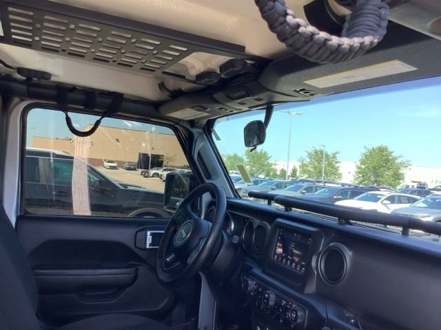 2021 Jeep Gladiator WILLYS - Photo 28