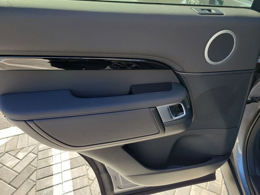 2025 Land Rover Discovery S - Photo 22