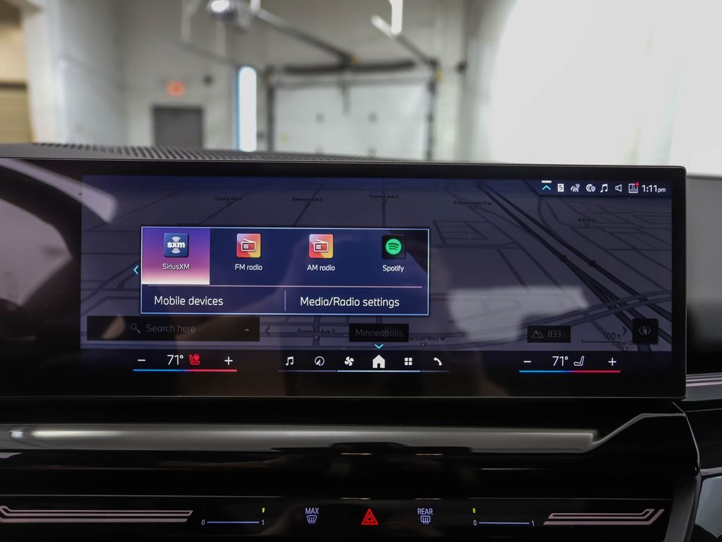 Used 2026 Carbon Black Metallic BMW 530i xDrive image 18