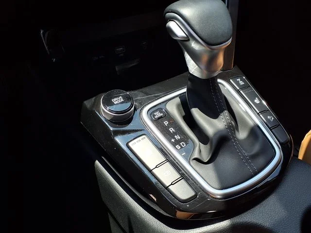 Used 2024 Gray Kia EX image 8