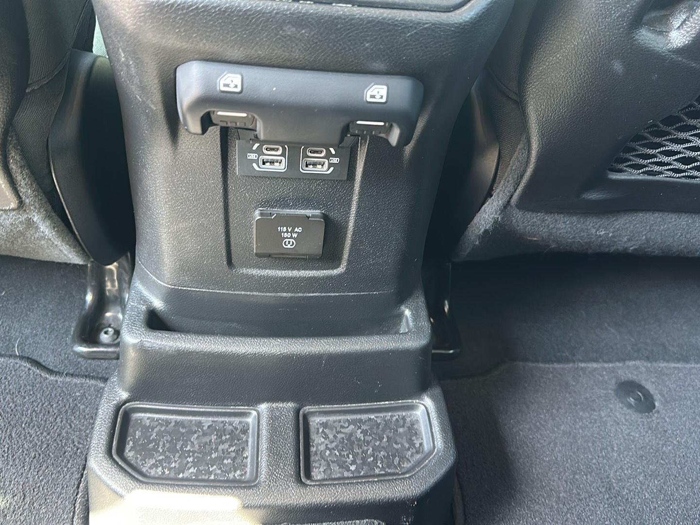 Used 2024 Black Clearcoat Jeep Rubicon image 29