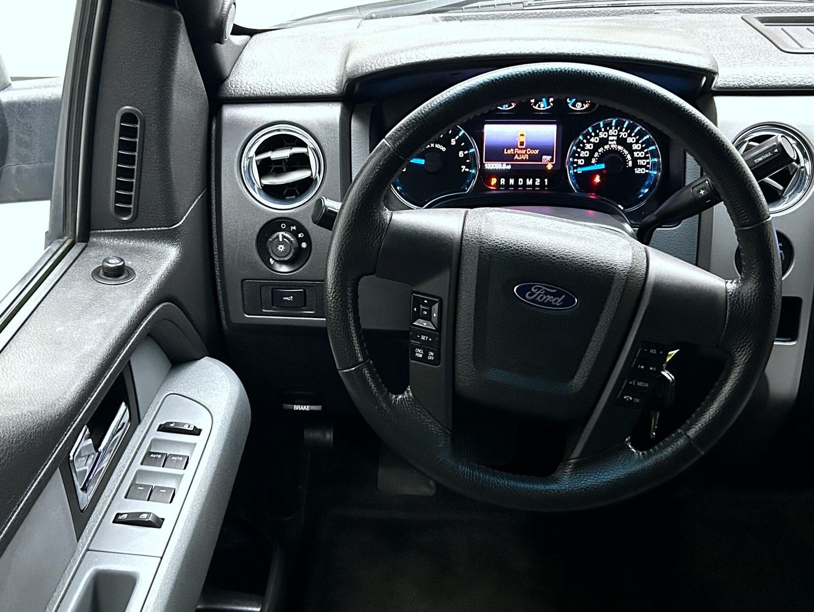 Used 2013 White Ford XLT image 12